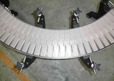 Customized Slat Chain Conveyor for Vibrating Conveying Lifting