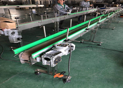 Adjustable Speed POM Slat Conveyor for Conveying Bottles