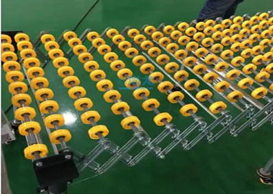 Non-powered or Powered Flexible Skate Wheel Conveyor For Conveying